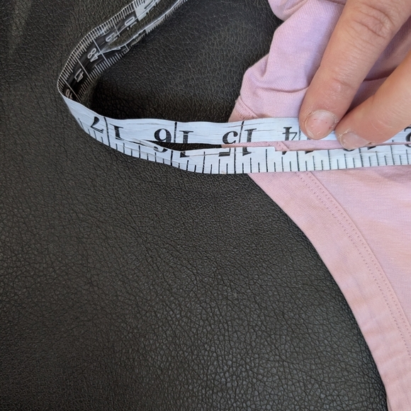 2/$20 Lululemon cotton blend open back top - Picture 4 of 7